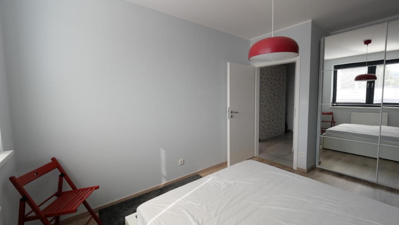 Air-Conditioned, 2 Room Apartment With Terrace Bratislava Buitenkant foto